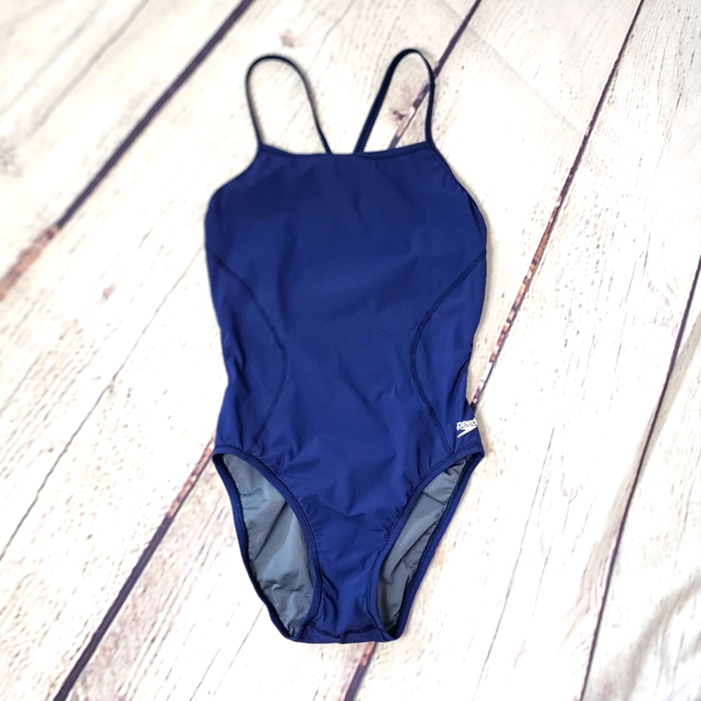 Speedo one piece swimsuit size 6